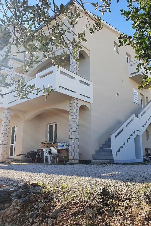 Crni Apartman Kukljica Croazia