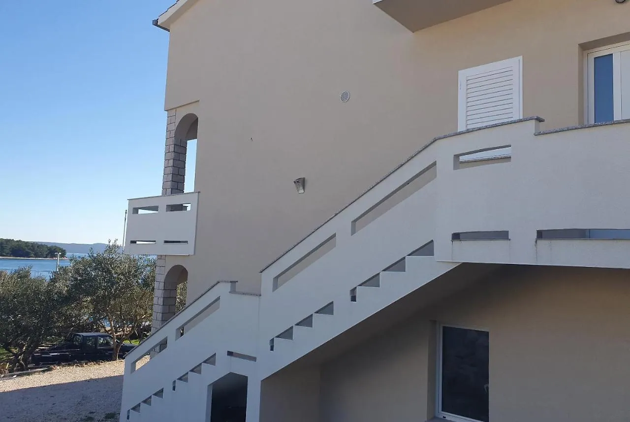 Appartamento Crni Apartman Kukljica